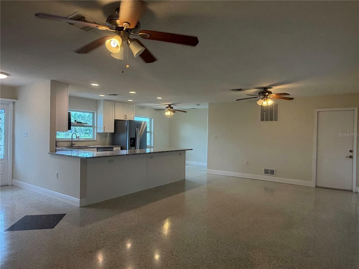 623 PALM BOULEVARD — photo 13 of 23