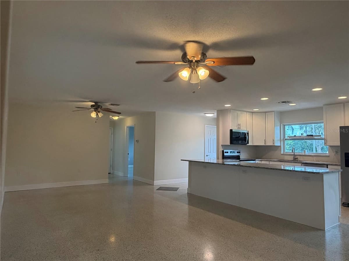 623 PALM BOULEVARD — photo 12 of 23