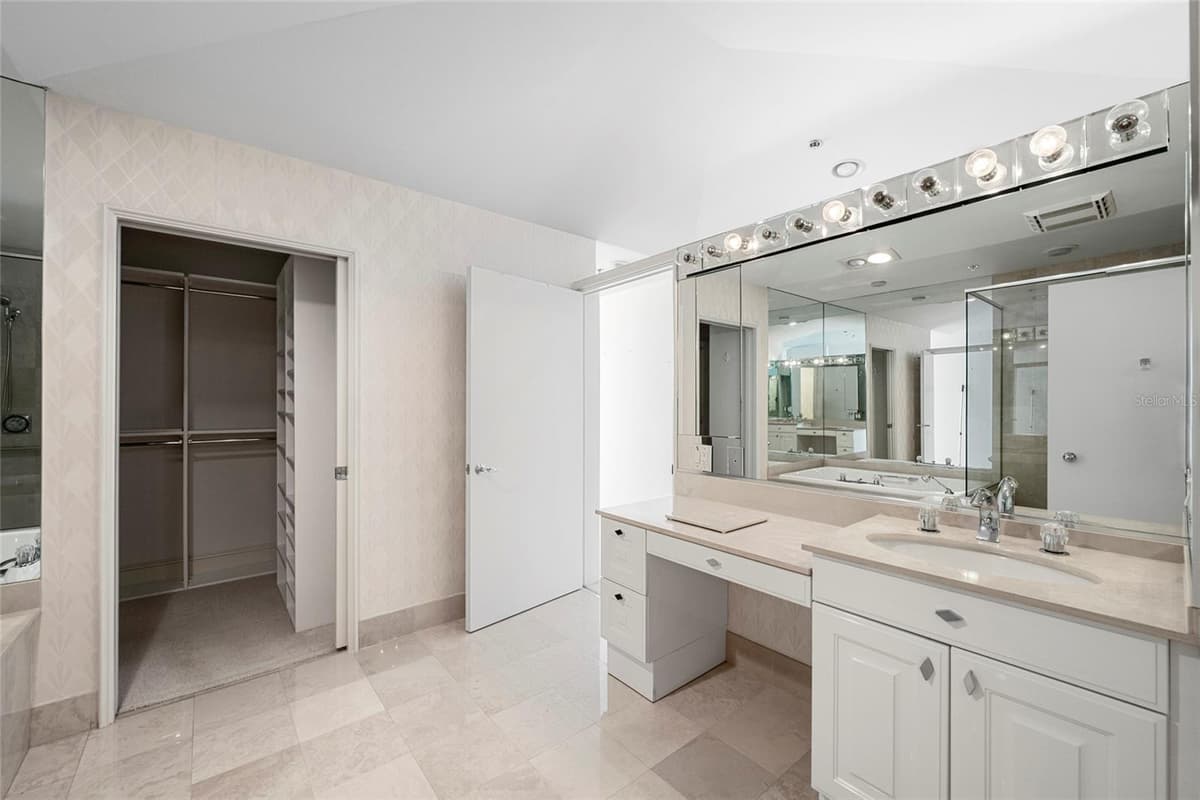 3060 GRAND BAY BOULEVARD — photo 31 of 47