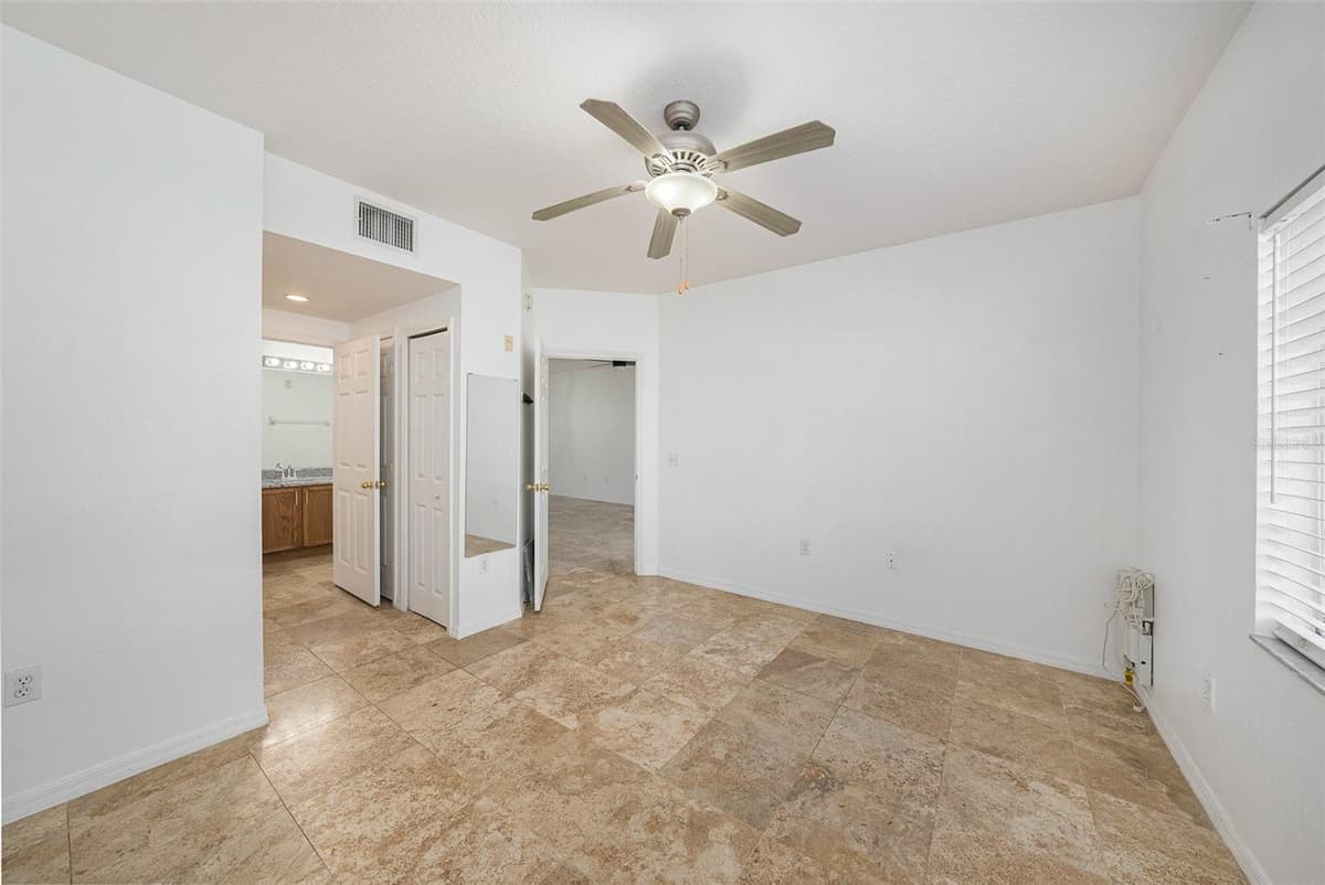 6011 SKYDALE WAY — photo 12 of 24