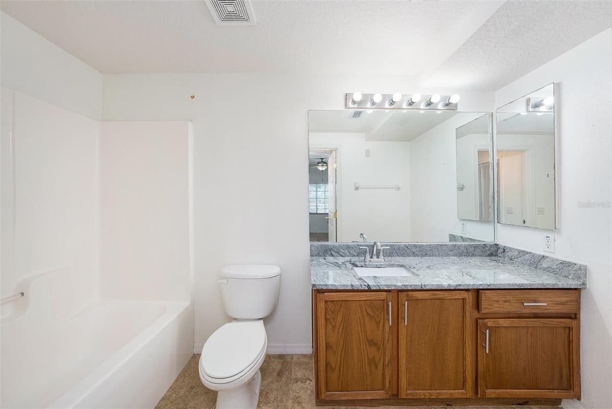 6011 SKYDALE WAY — photo 13 of 24