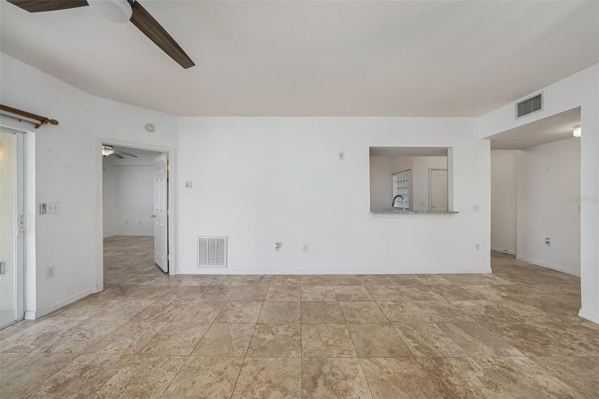 6011 SKYDALE WAY — photo 19 of 24