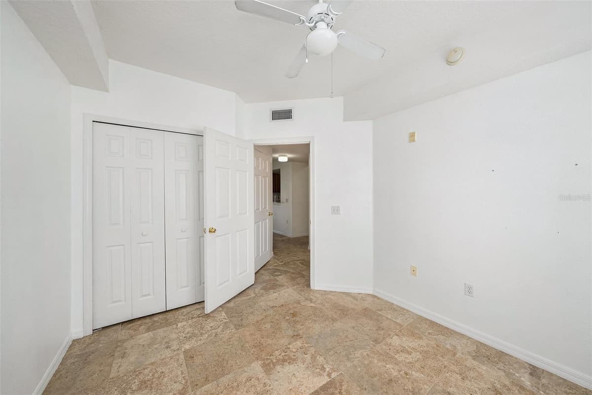 6011 SKYDALE WAY — photo 17 of 24
