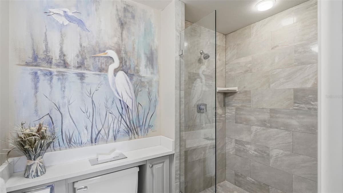 910 PINELLAS BAYWAY — photo 7 of 43