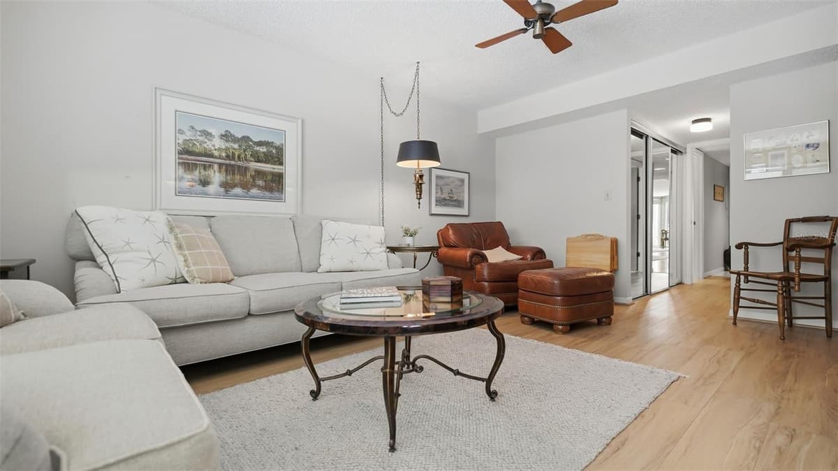910 PINELLAS BAYWAY — photo 24 of 43