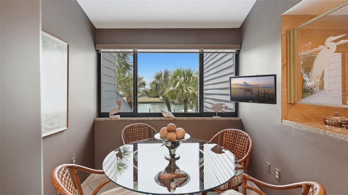 910 PINELLAS BAYWAY — photo 23 of 43