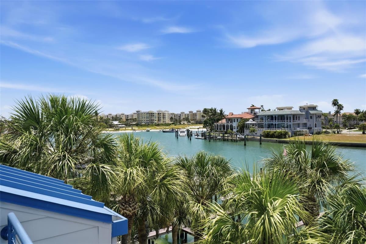 910 PINELLAS BAYWAY — photo 43 of 43