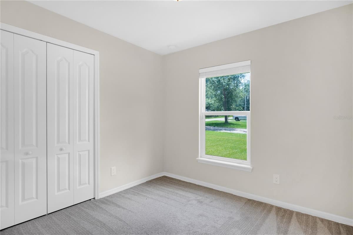 1345 GRAND AVENUE — photo 19 of 32