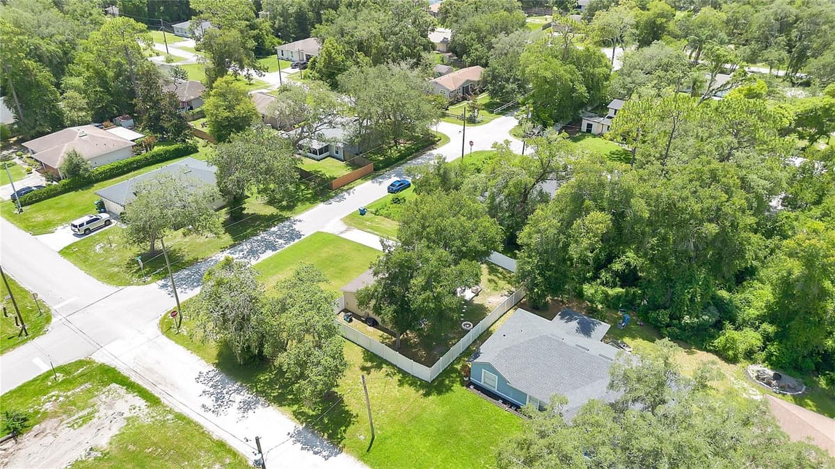1345 GRAND AVENUE — photo 30 of 32