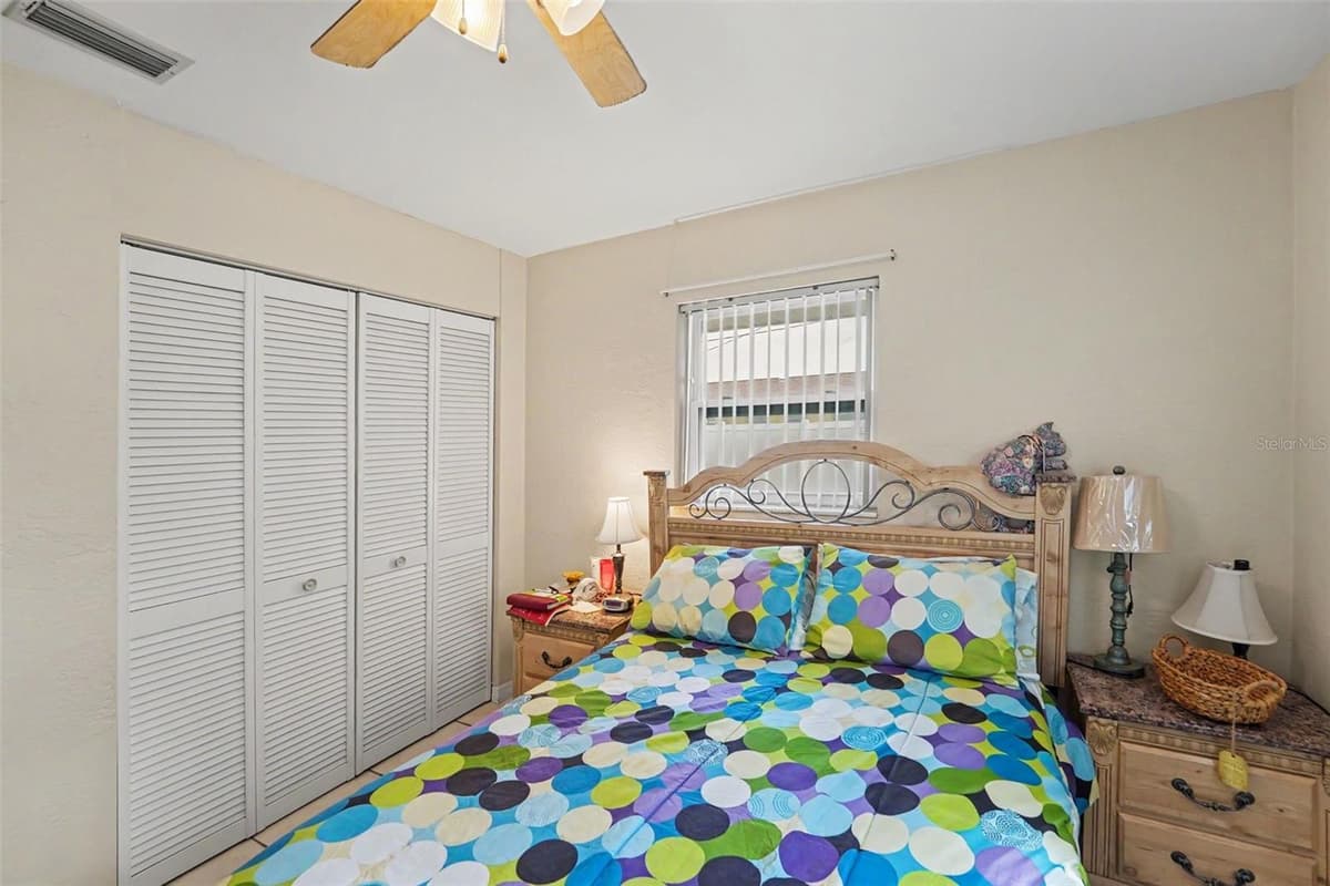 12149 PARK BOULEVARD — photo 6 of 10