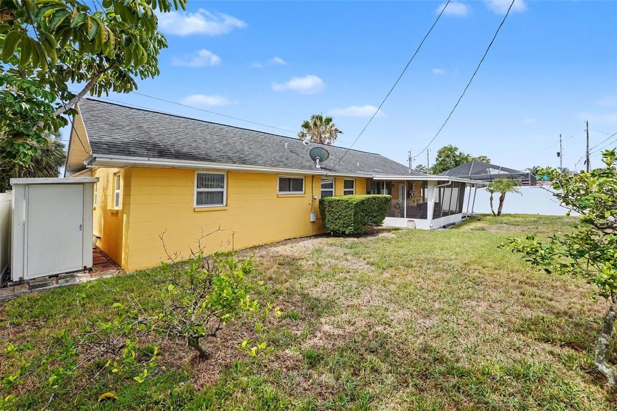 12149 PARK BOULEVARD — photo 10 of 10
