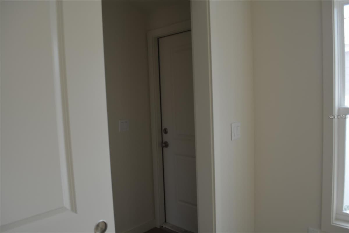575 2ND STREET — photo 13 of 22