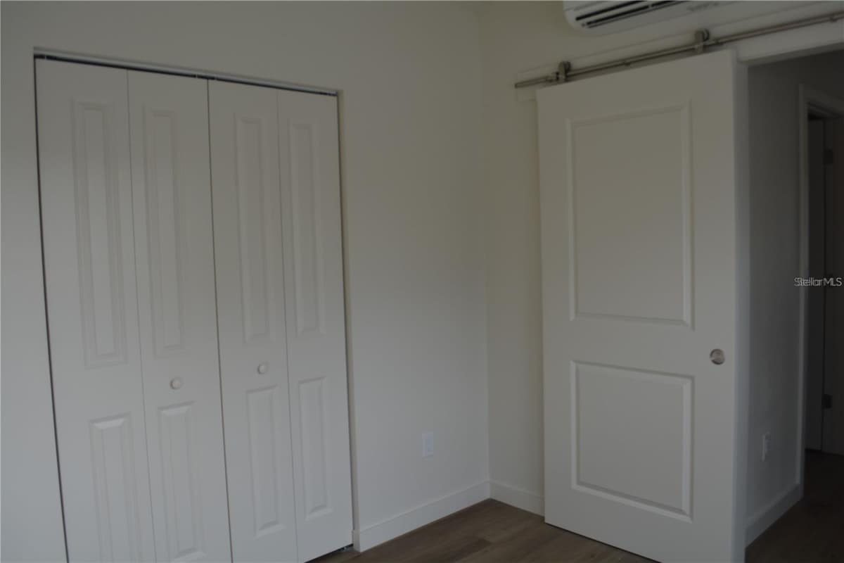 575 2ND STREET — photo 10 of 22