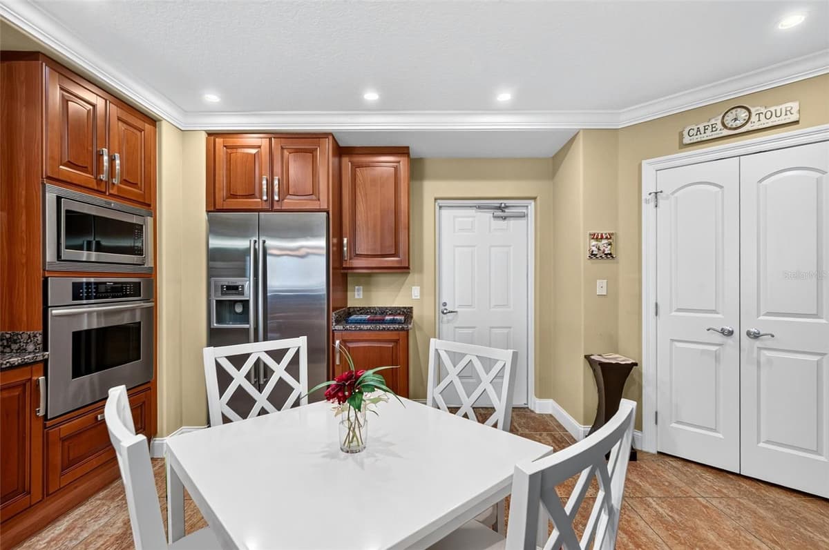3245 ATLANTIC AVENUE — photo 32 of 82