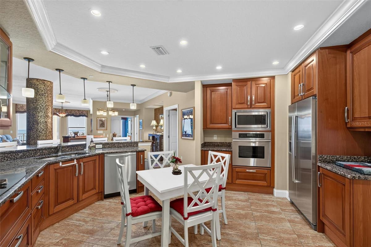 3245 ATLANTIC AVENUE — photo 30 of 82