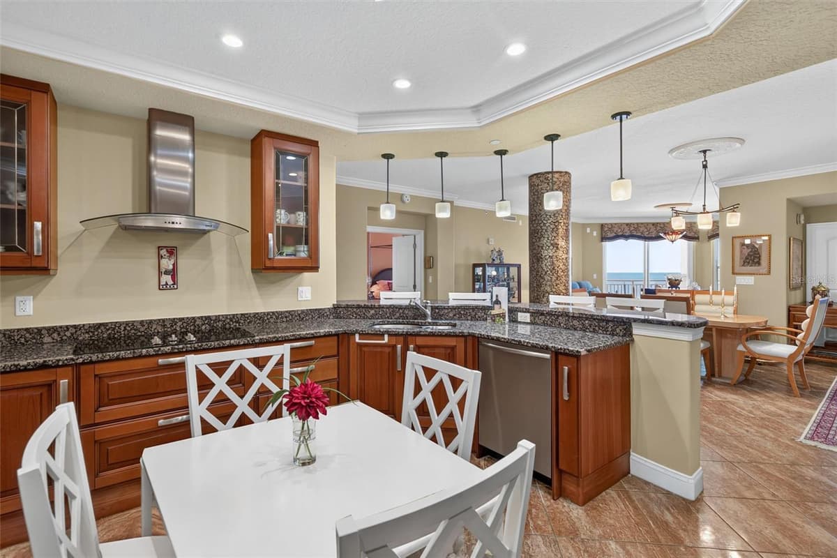 3245 ATLANTIC AVENUE — photo 33 of 82