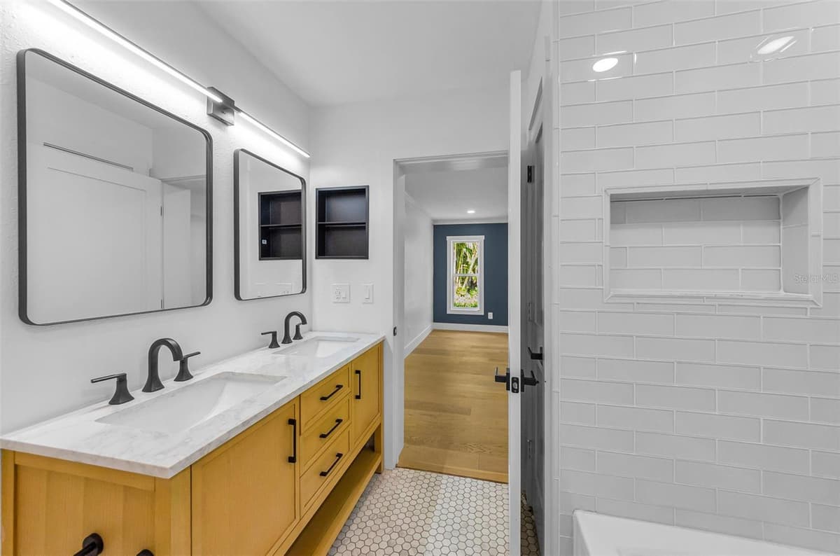 850 RAFAEL BOULEVARD — photo 29 of 46