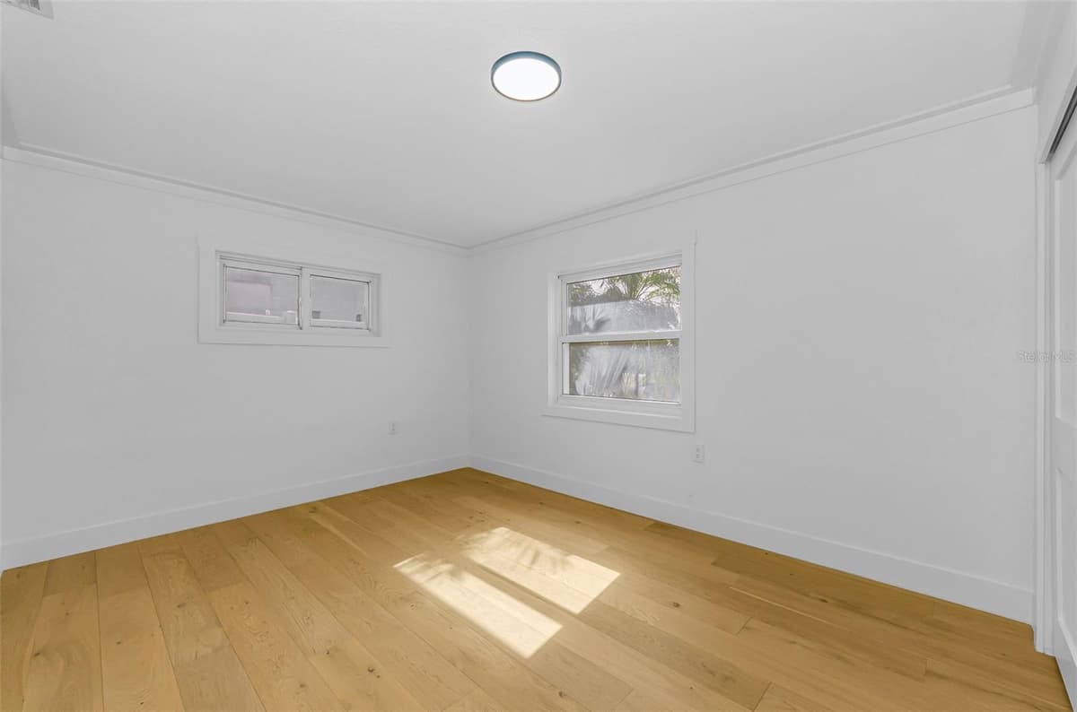 850 RAFAEL BOULEVARD — photo 34 of 46