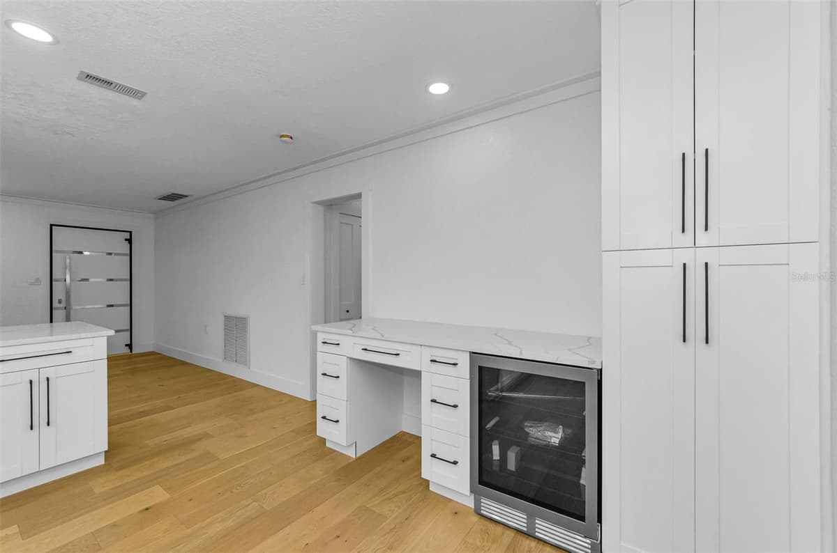 850 RAFAEL BOULEVARD — photo 17 of 46