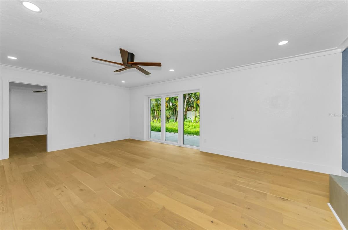 850 RAFAEL BOULEVARD — photo 21 of 46