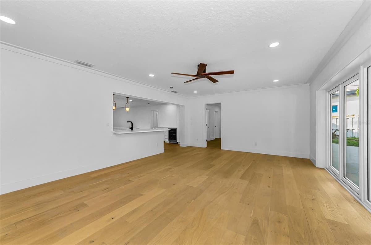 850 RAFAEL BOULEVARD — photo 22 of 46