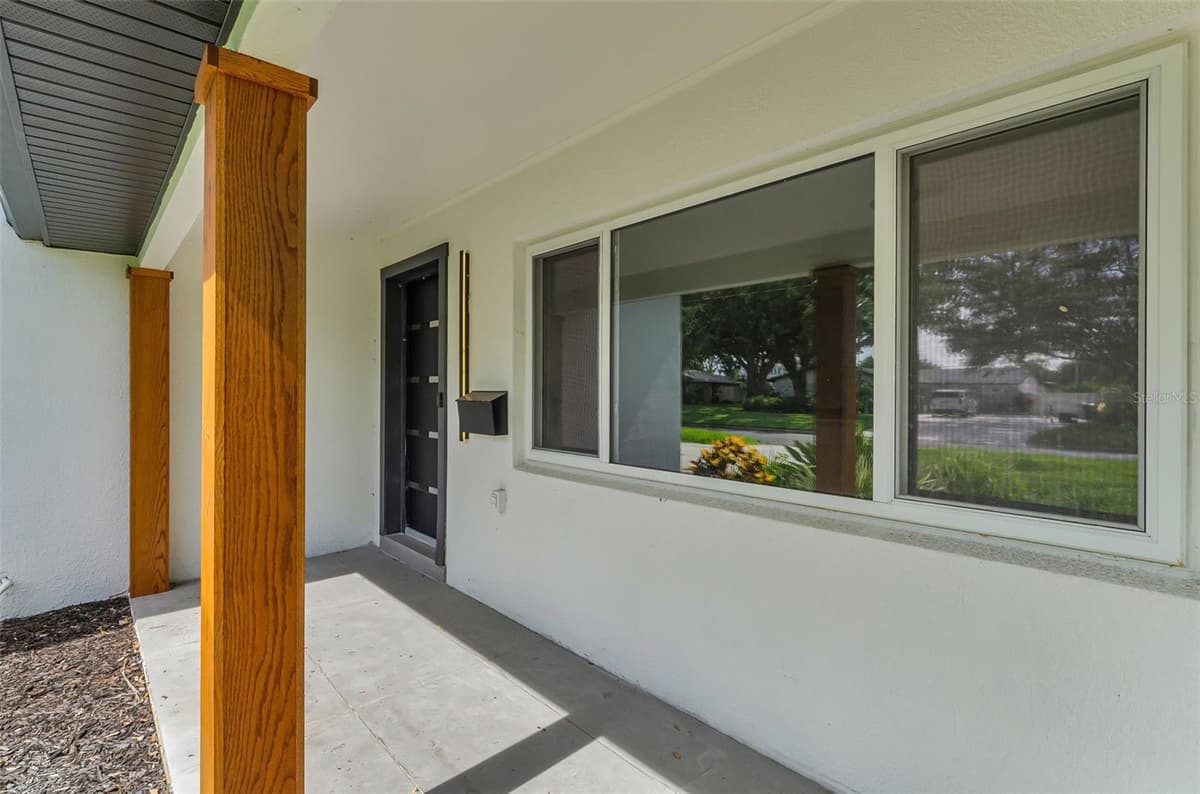 850 RAFAEL BOULEVARD — photo 5 of 46