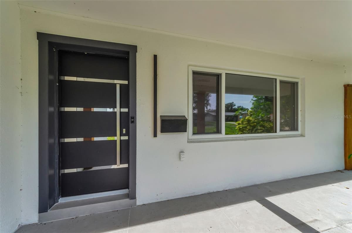 850 RAFAEL BOULEVARD — photo 6 of 46
