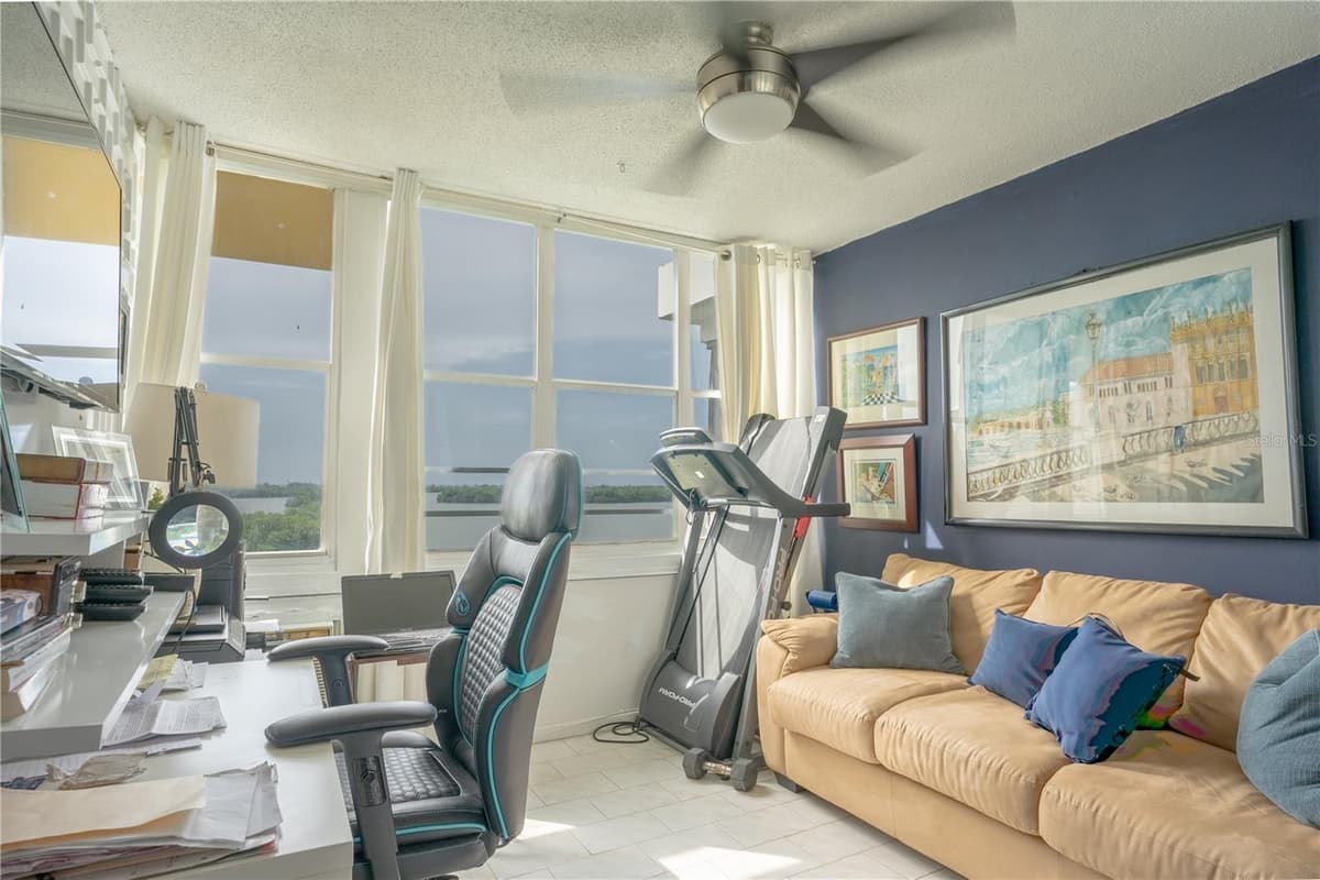 1 CLUB COSTA MARINA — photo 17 of 28