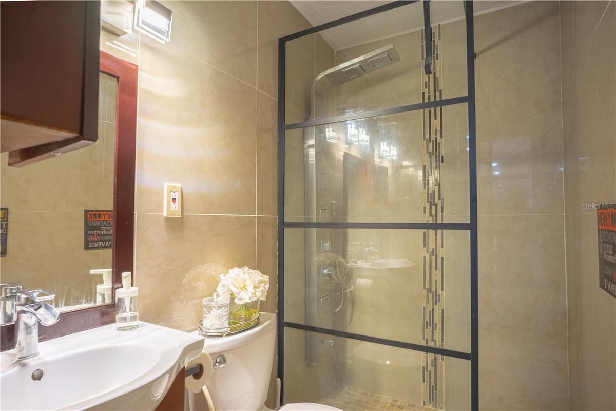 1 CLUB COSTA MARINA — photo 16 of 28