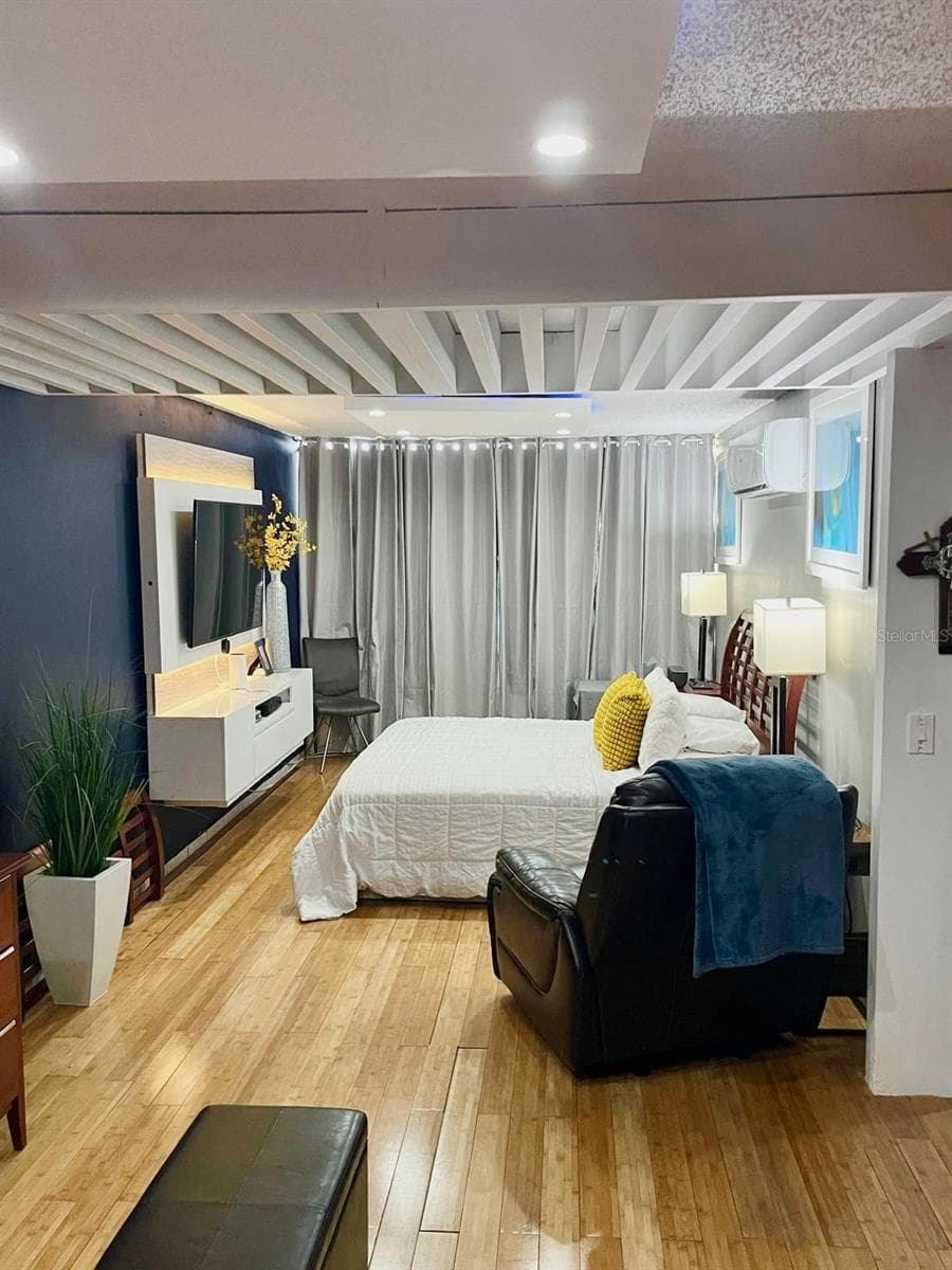 1 CLUB COSTA MARINA — photo 15 of 28
