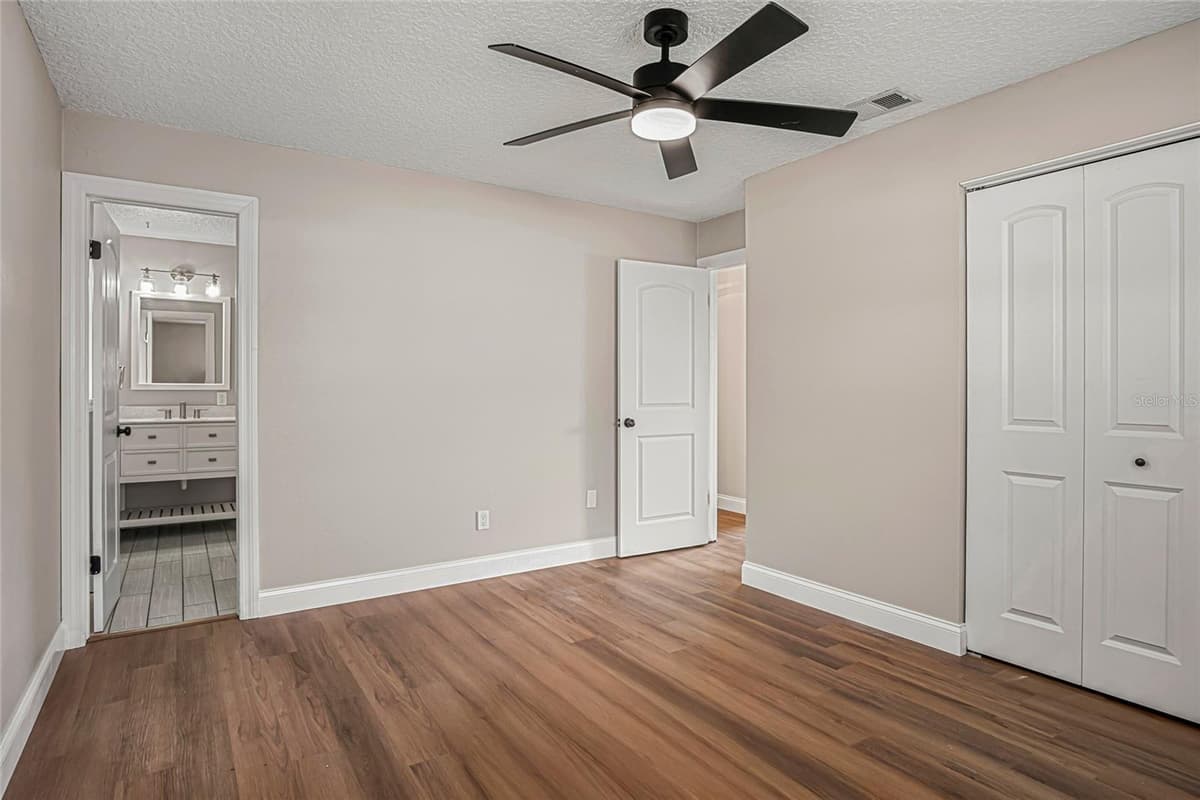 227 MONACO ROAD — photo 14 of 28