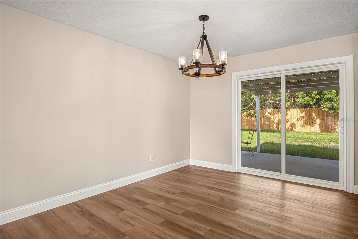 227 MONACO ROAD — photo 12 of 28