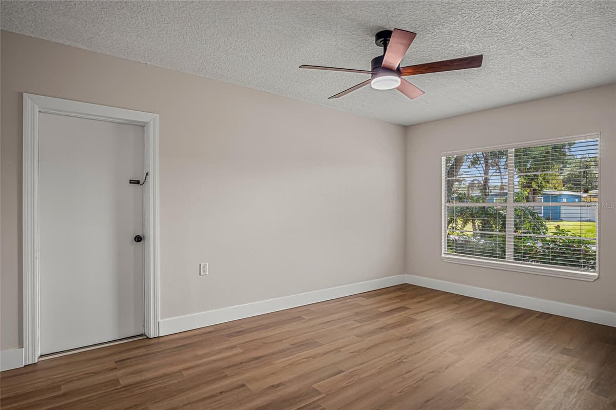 227 MONACO ROAD — photo 18 of 28