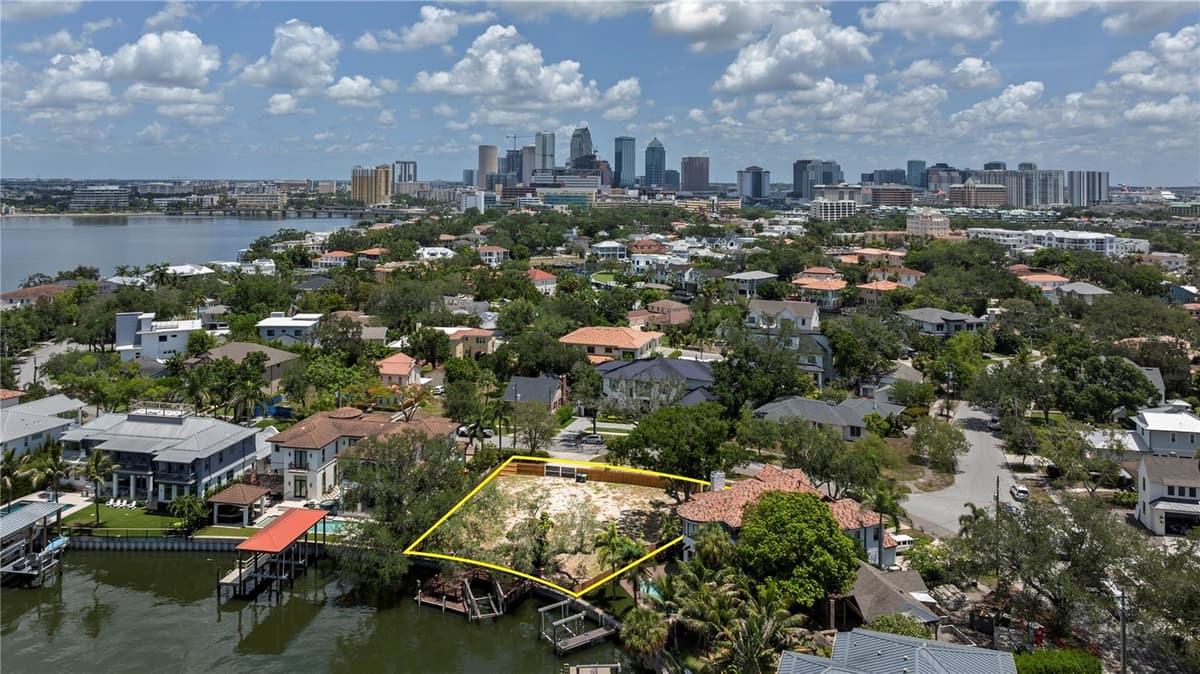 86 BAHAMA CIRCLE — photo 3 of 22
