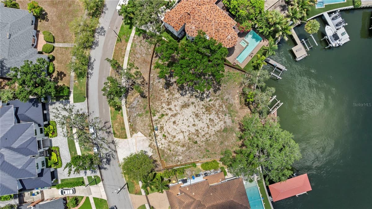 86 BAHAMA CIRCLE — photo 13 of 22