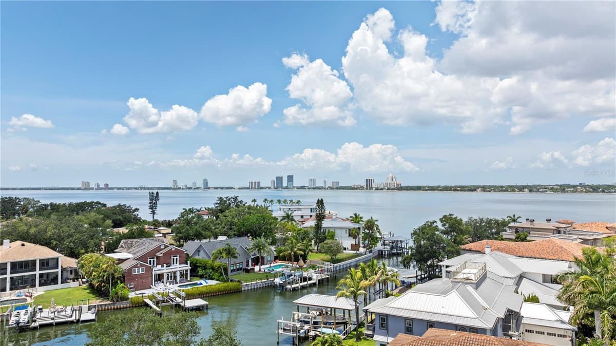 86 BAHAMA CIRCLE — photo 21 of 22