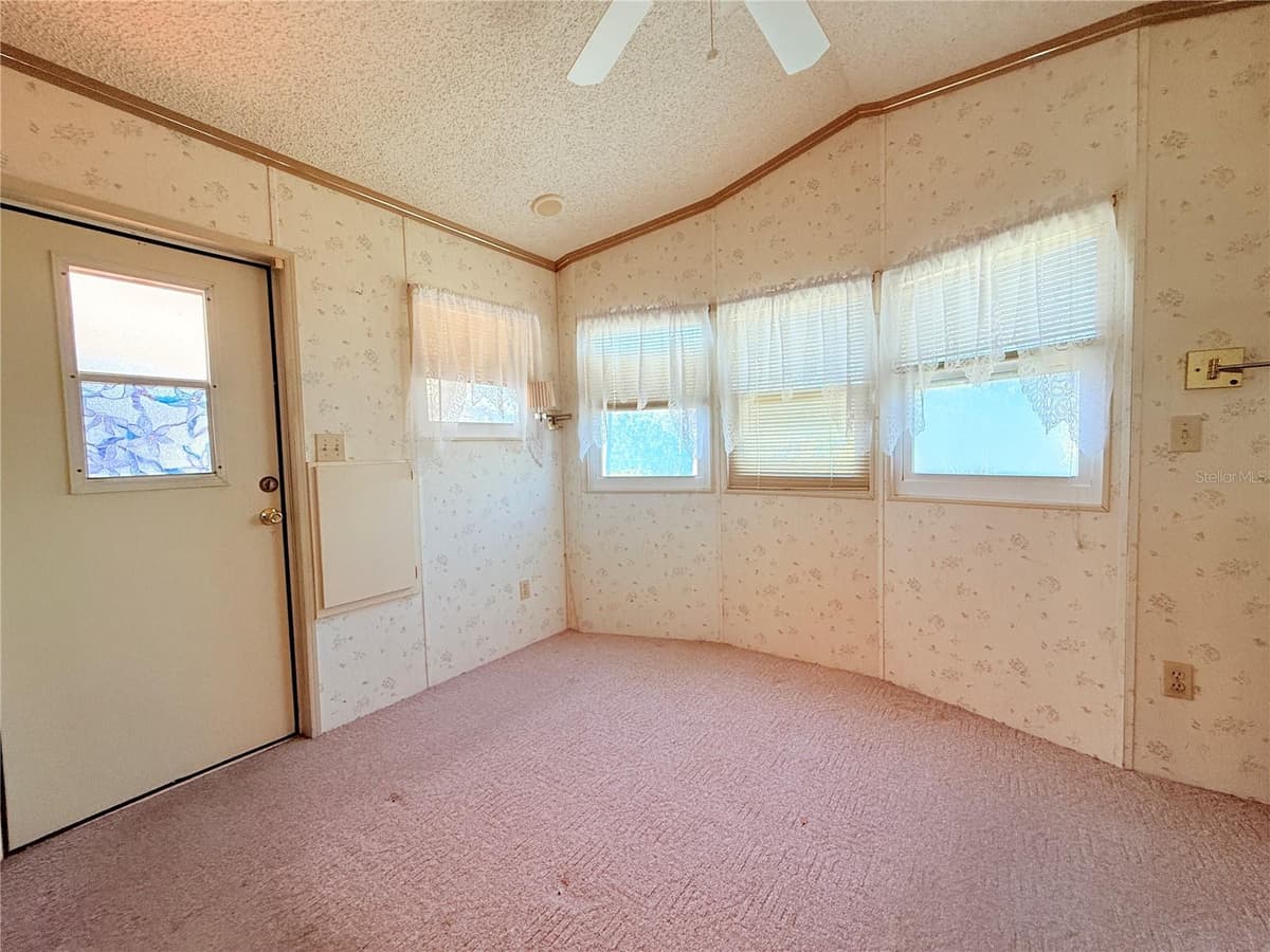 2215 73RD STREET — photo 13 of 44
