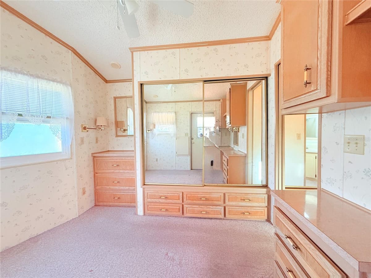 2215 73RD STREET — photo 15 of 44