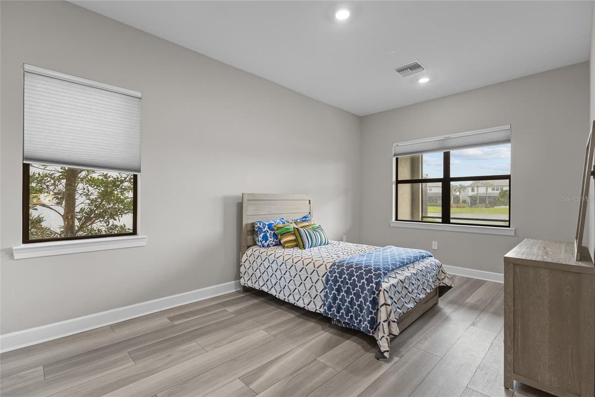 5855 SILVERSIDE PINE COURT — photo 28 of 89
