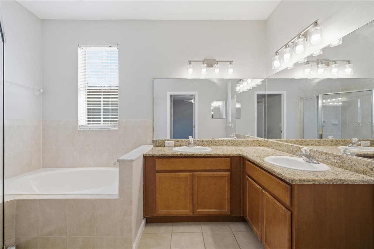 455 WESTPOINT GARDEN CIRCLE — photo 36 of 45