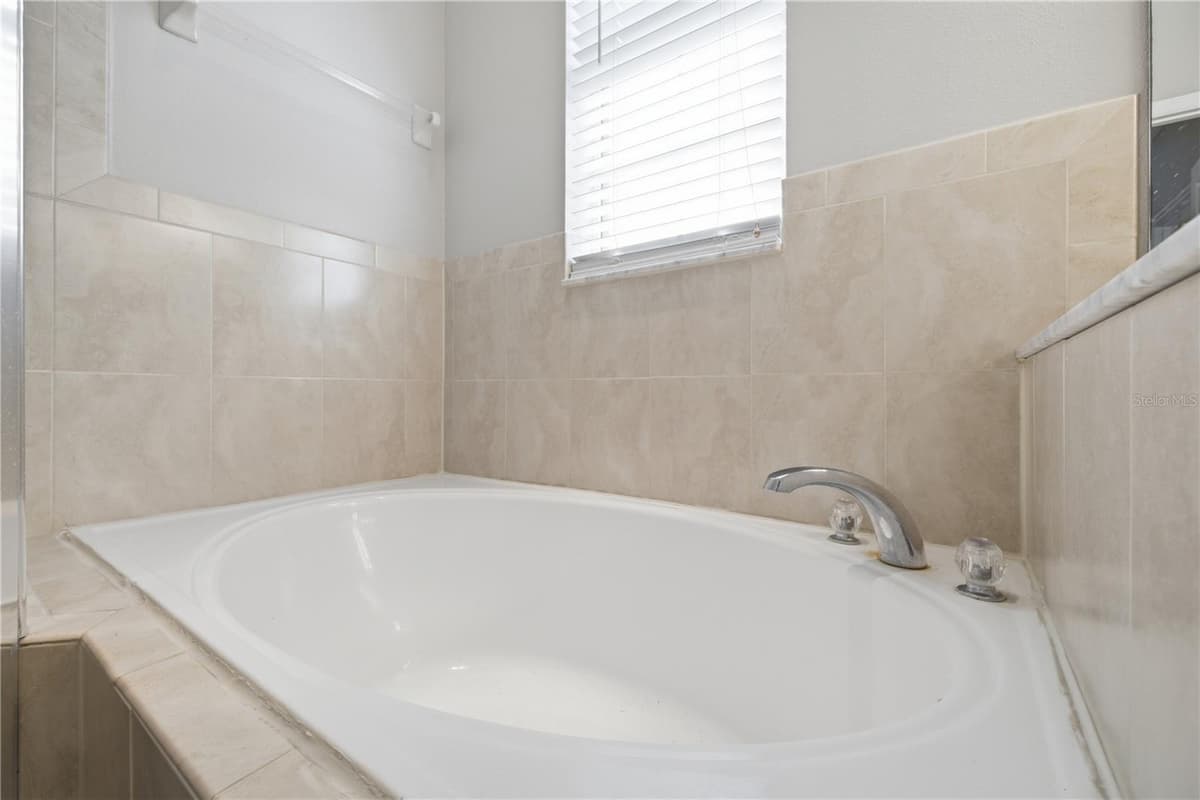 455 WESTPOINT GARDEN CIRCLE — photo 37 of 45