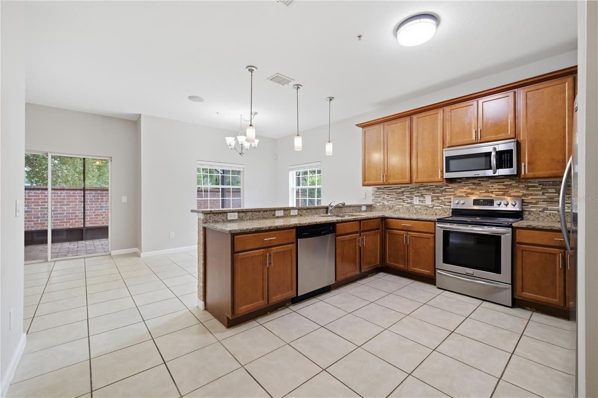 455 WESTPOINT GARDEN CIRCLE — photo 9 of 45