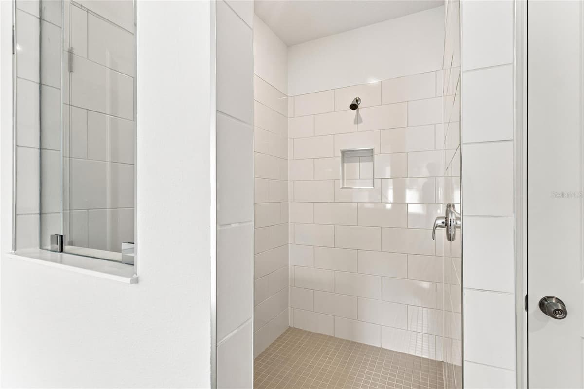 4614 EUCLID AVENUE — photo 50 of 73