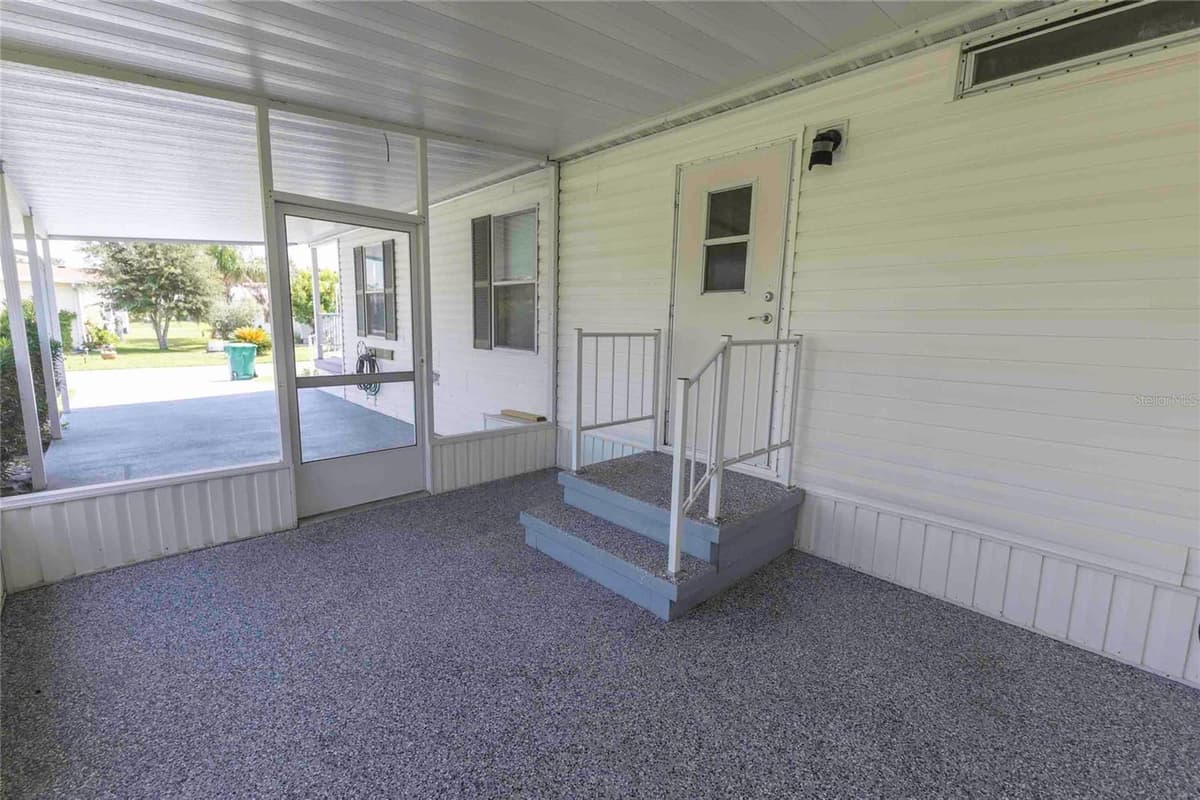 5217 CAMBRIDGE COURT — photo 26 of 35