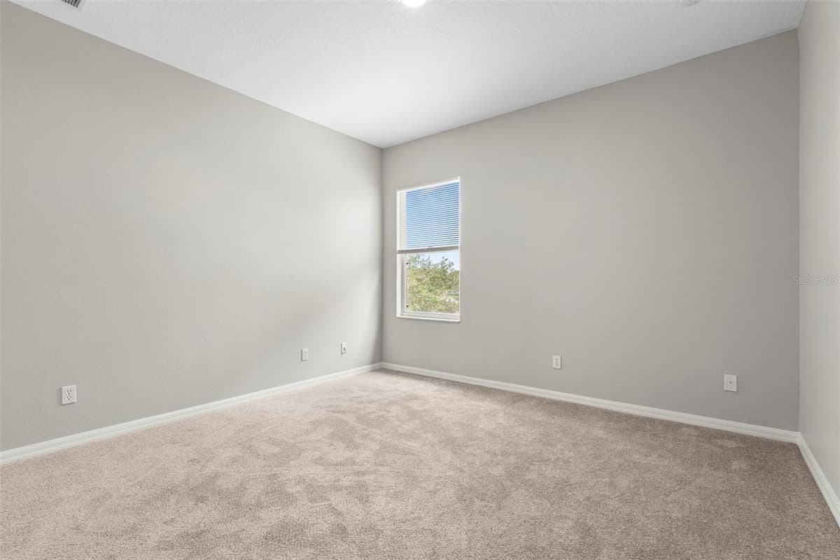 10215 CYPRESS KNEE CIRCLE — photo 22 of 39