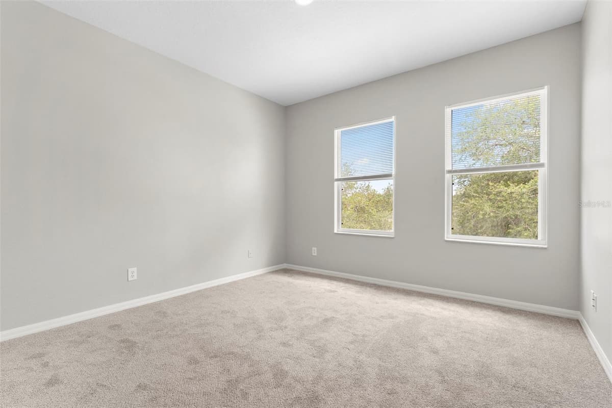 10215 CYPRESS KNEE CIRCLE — photo 20 of 39