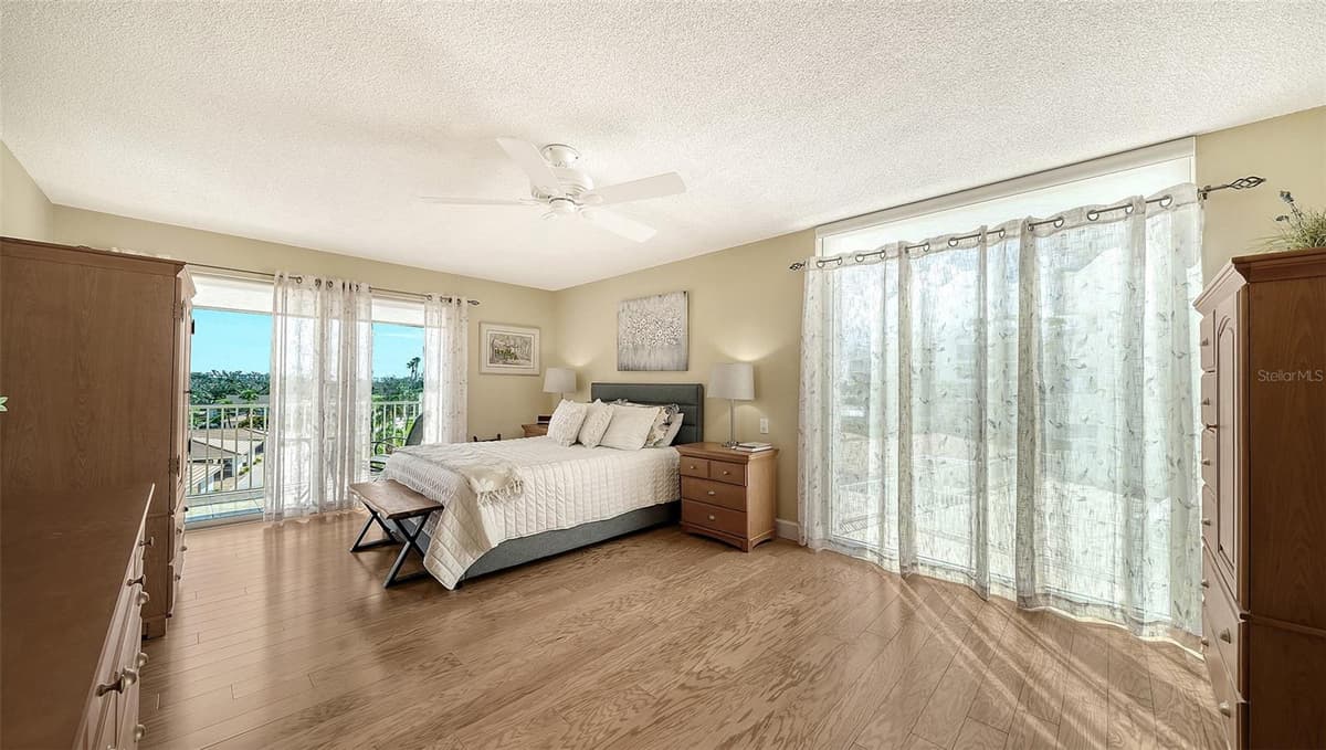 2301 GULF OF MEXICO DRIVE — photo 14 of 36