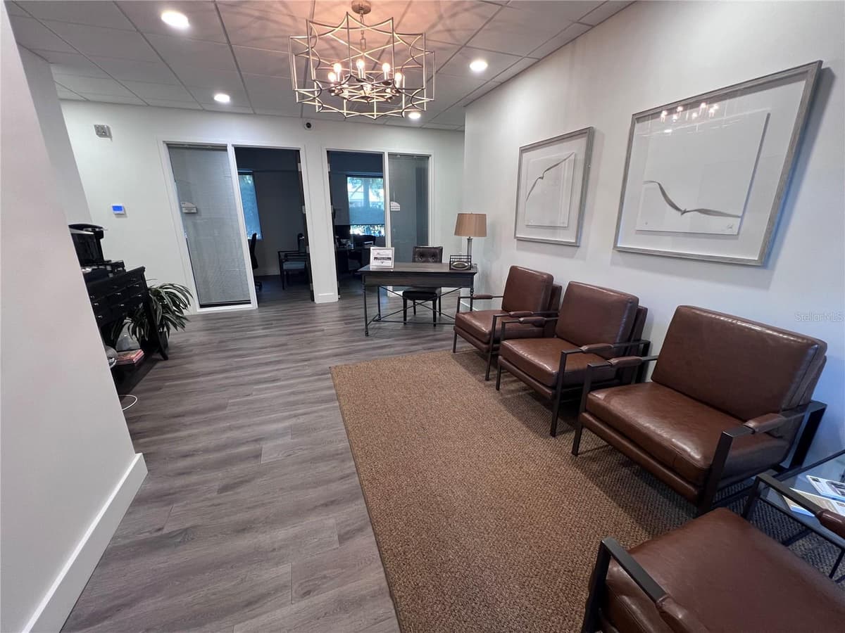 515 BAY STREET — photo 7 of 11