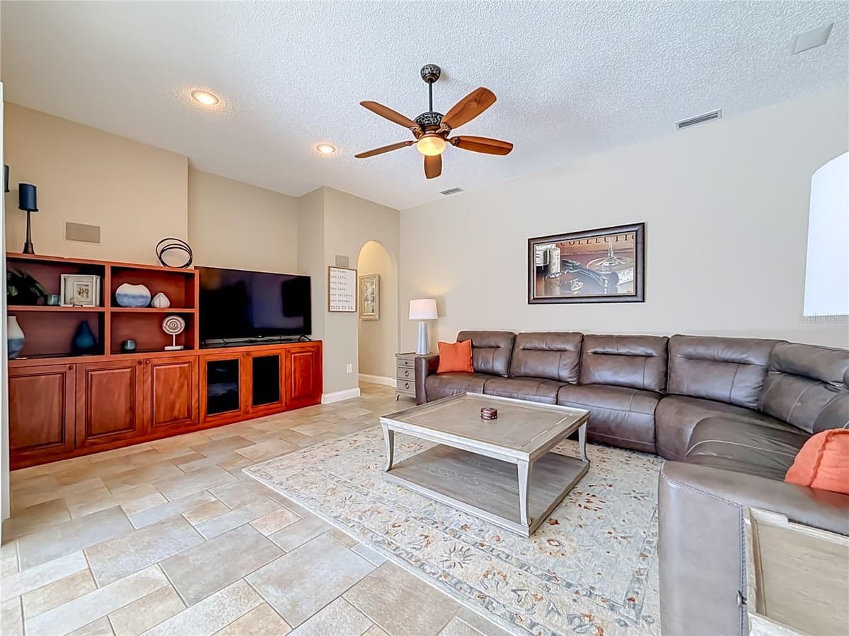 1266 BERKSHIRE LANE — photo 17 of 42