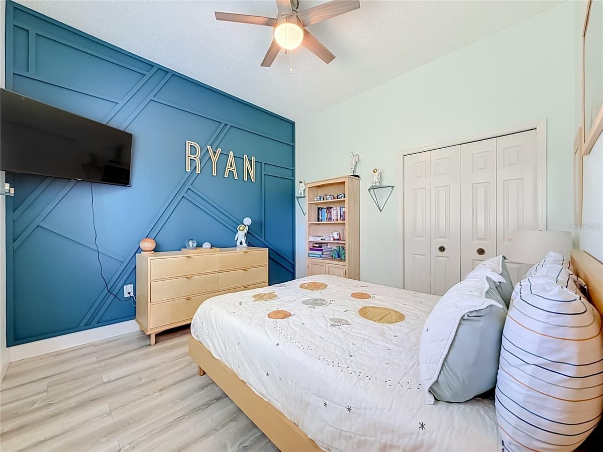 1266 BERKSHIRE LANE — photo 34 of 42